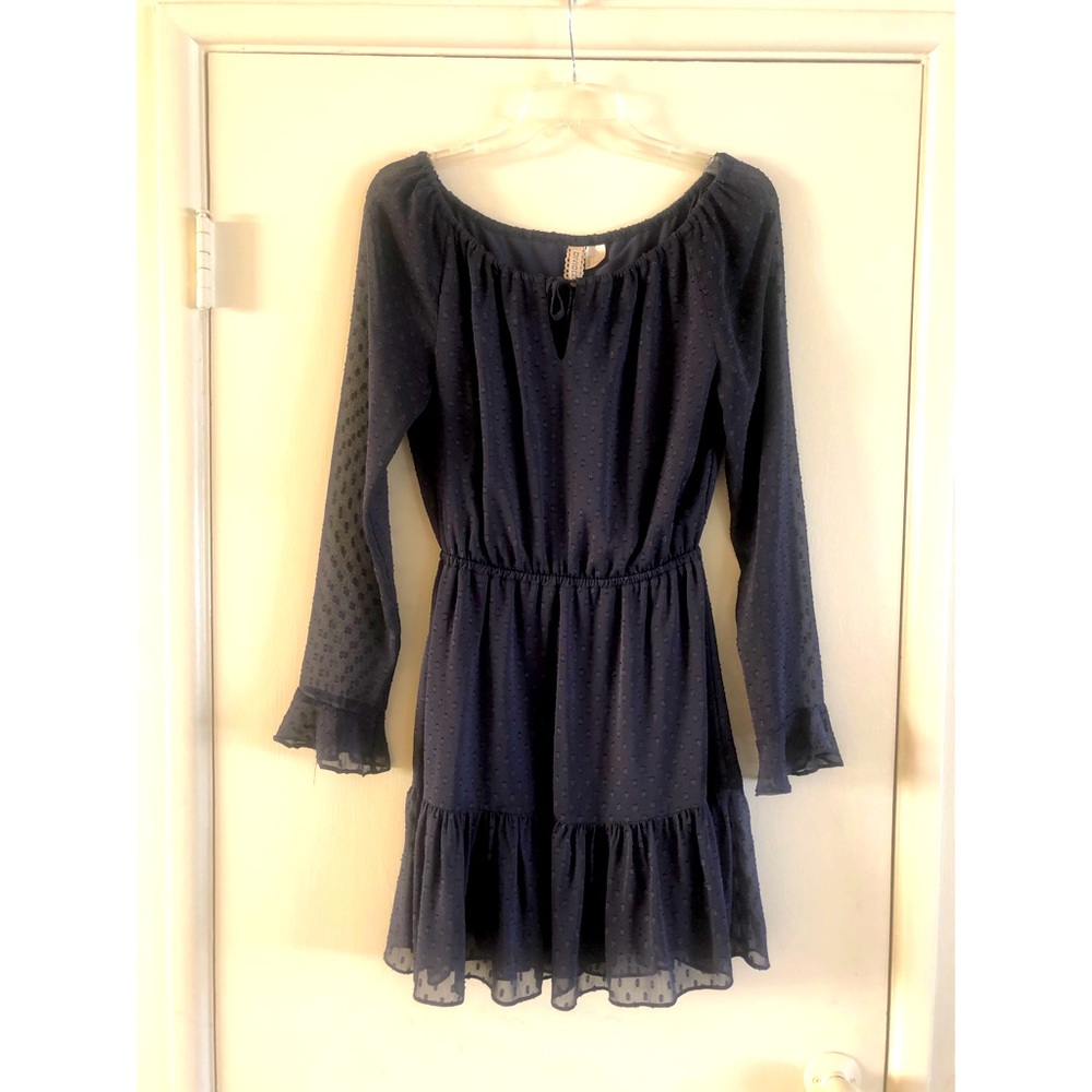 Off shoulder dress!